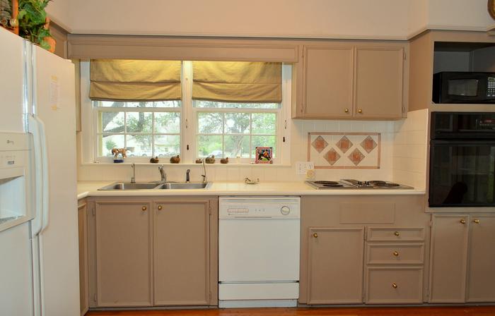 Country Kitchen Listing photo 5
